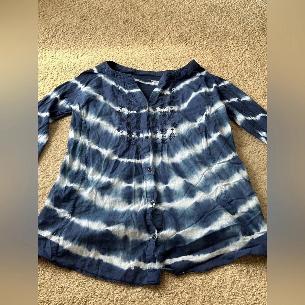 Indigo size small long sleeve top​​